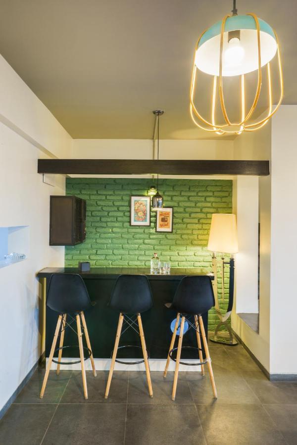 Grey Stone - Lakefront Penthouse Family Rooms Kolhapur Esterno foto